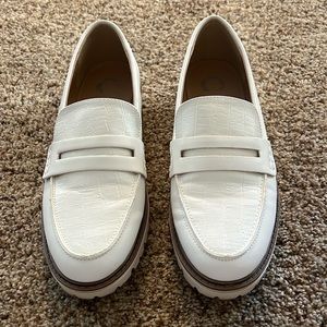 Journee Collection Kenly Tru Comfort
Foam Women's Loafers Size 9